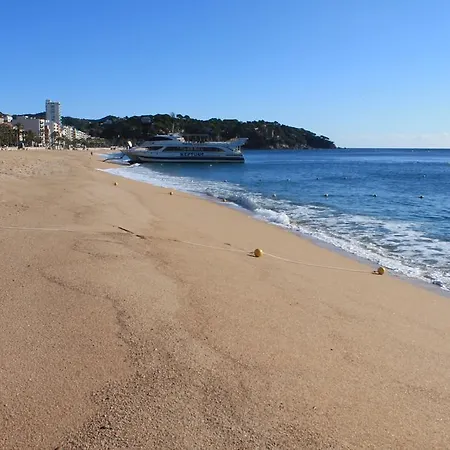 Piso Jover En Primera Linea Del Mar !! Appartamento Lloret de Mar