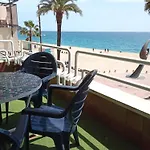 Piso Jover En Primera Linea Del Mar !! Lloret de Mar