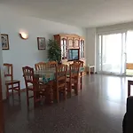 아파트 Piso Jover En Primera Linea Del Mar !! *