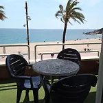 Piso Jover En Primera Linea Del Mar !! Apartment Lloret de Mar