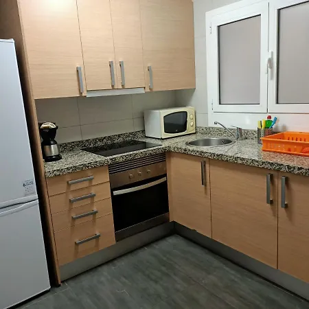 Piso Jover En Primera Línea Del Mar !!