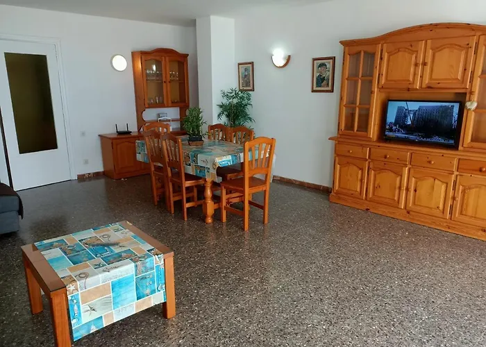 Piso Jover En Primera Linea Del Mar !! Apartman *